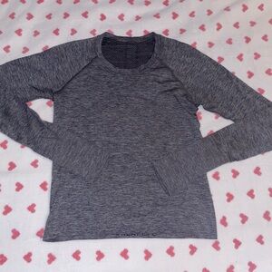 Lululemon Gray Long Sleeve Top